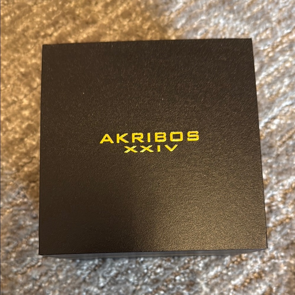 Akribos XXIV mens watch Black Gift Box/case